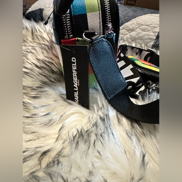 NWT- Karl Lagerfeld - Paris Maybelle Crossbody With Pouch - Picture 4 of 8